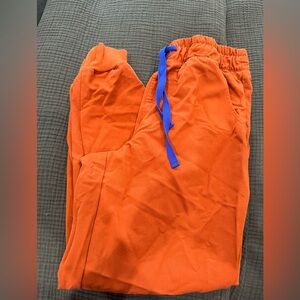 Figs auburn high waisted Jogger Pants and scrub top